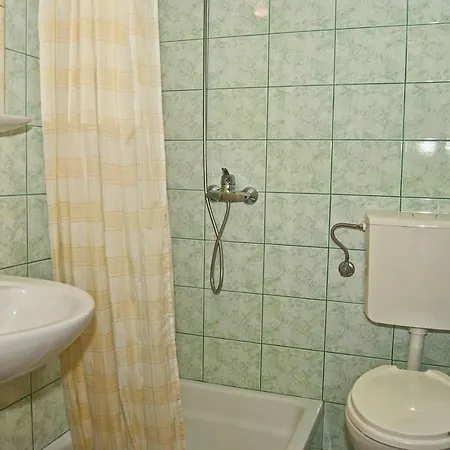 Zderic 735 *