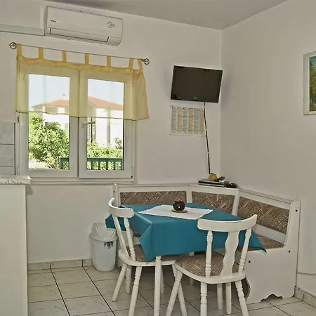 Zderic 735 Apartamento Gradac (Split-Dalmatia)