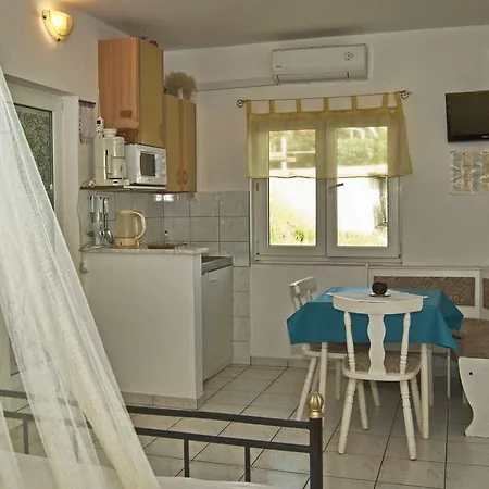Zderic 735 Apartamento